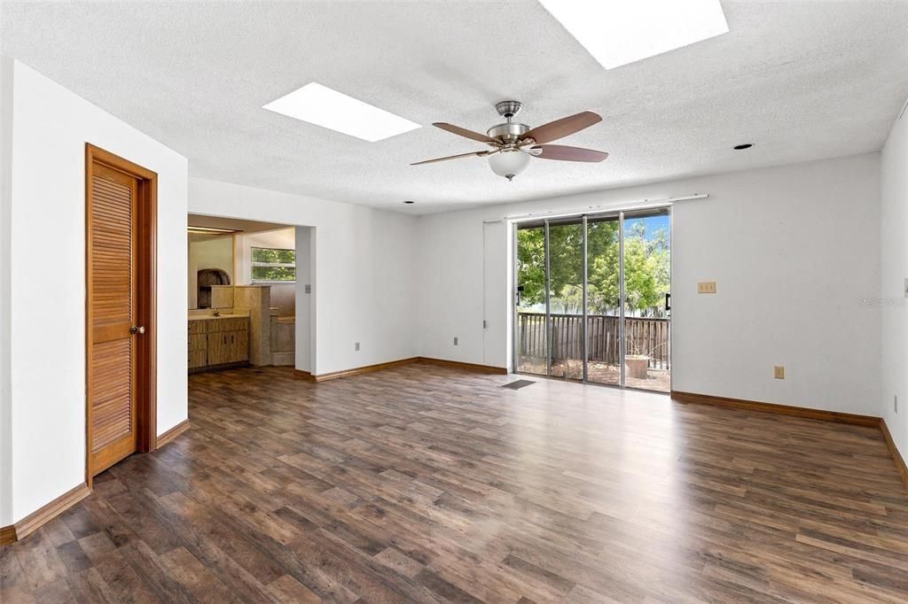 Active With Contract: $599,000 (4 beds, 3 baths, 3290 Square Feet)