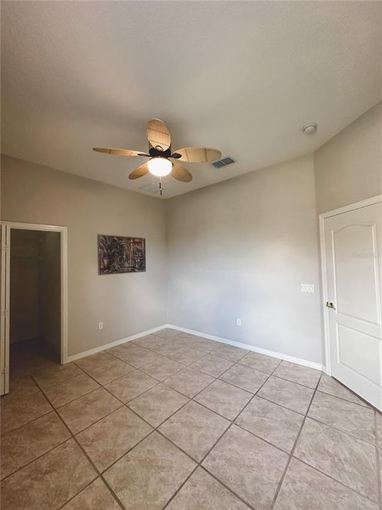 For Rent: $2,500 (3 beds, 2 baths, 2423 Square Feet)