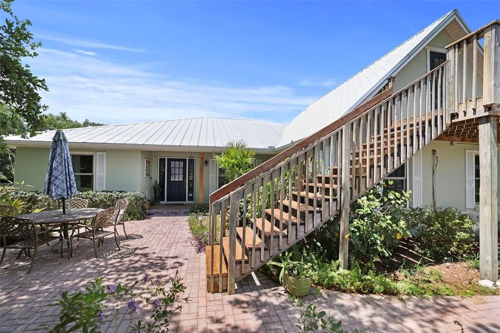 Outdoor stairs to the Loft Balcony