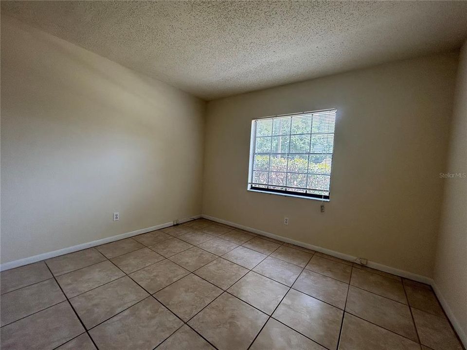 For Rent: $2,590 (3 beds, 2 baths, 1584 Square Feet)