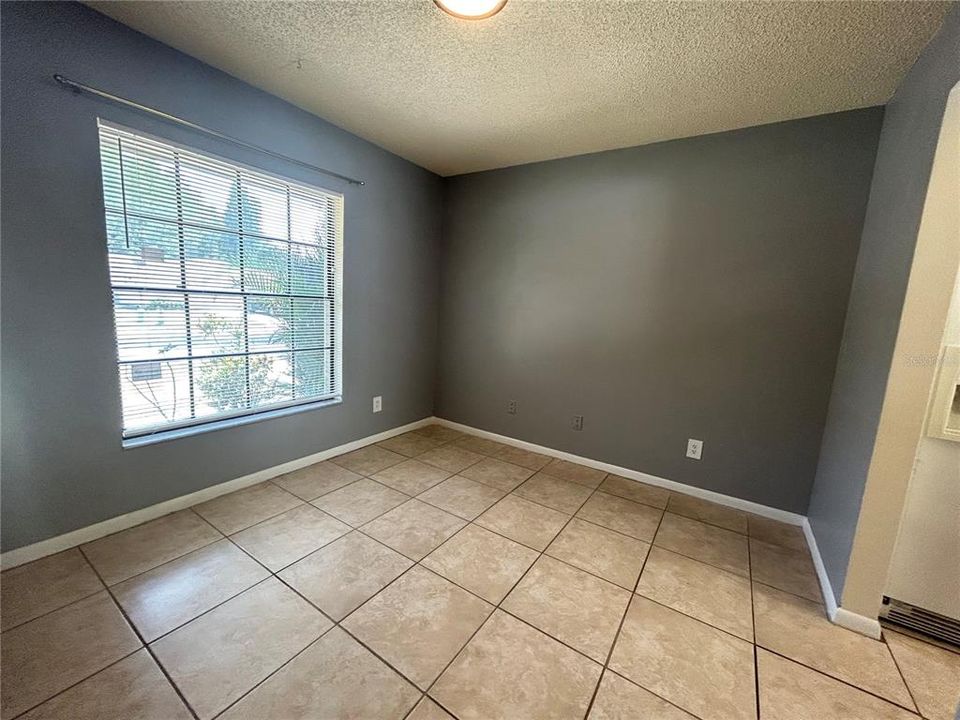 For Rent: $2,590 (3 beds, 2 baths, 1584 Square Feet)