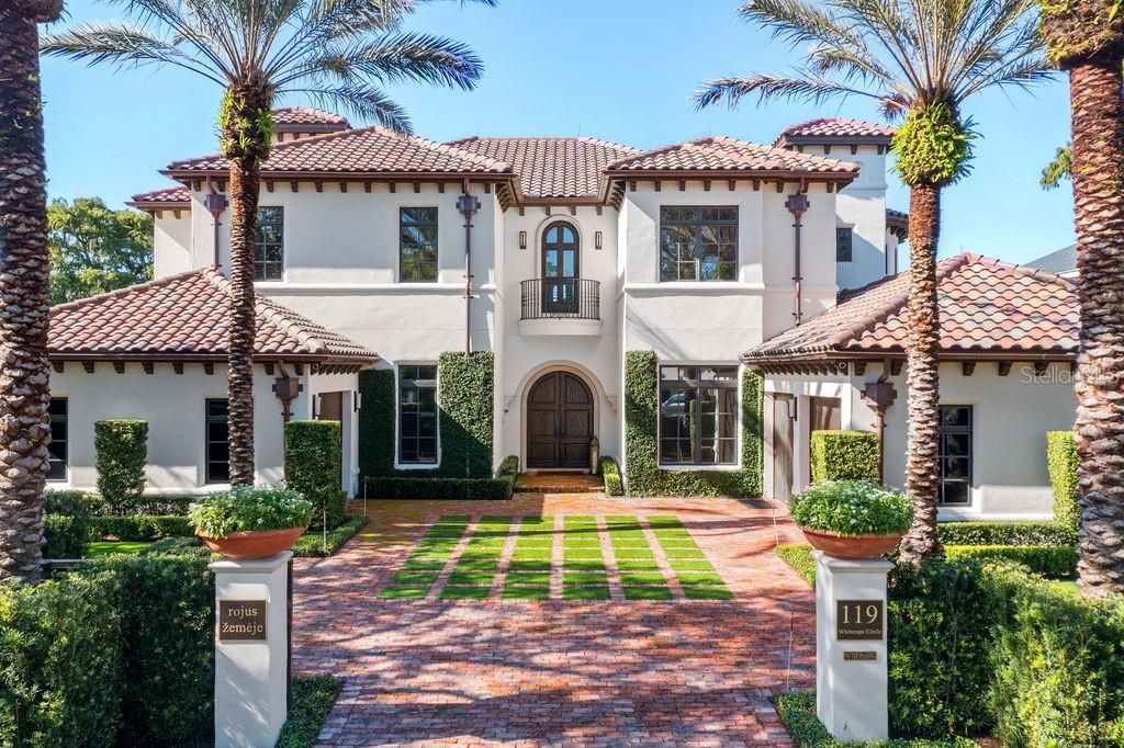 Active With Contract: $6,900,000 (4 beds, 5 baths, 6441 Square Feet)