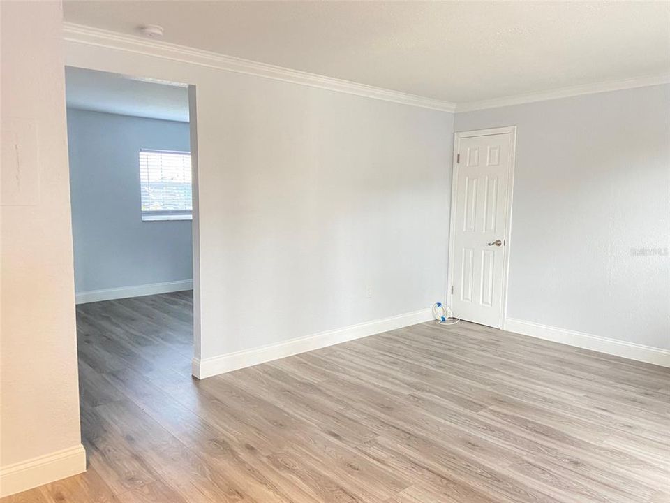 Active With Contract: $1,395 (1 beds, 1 baths, 537 Square Feet)