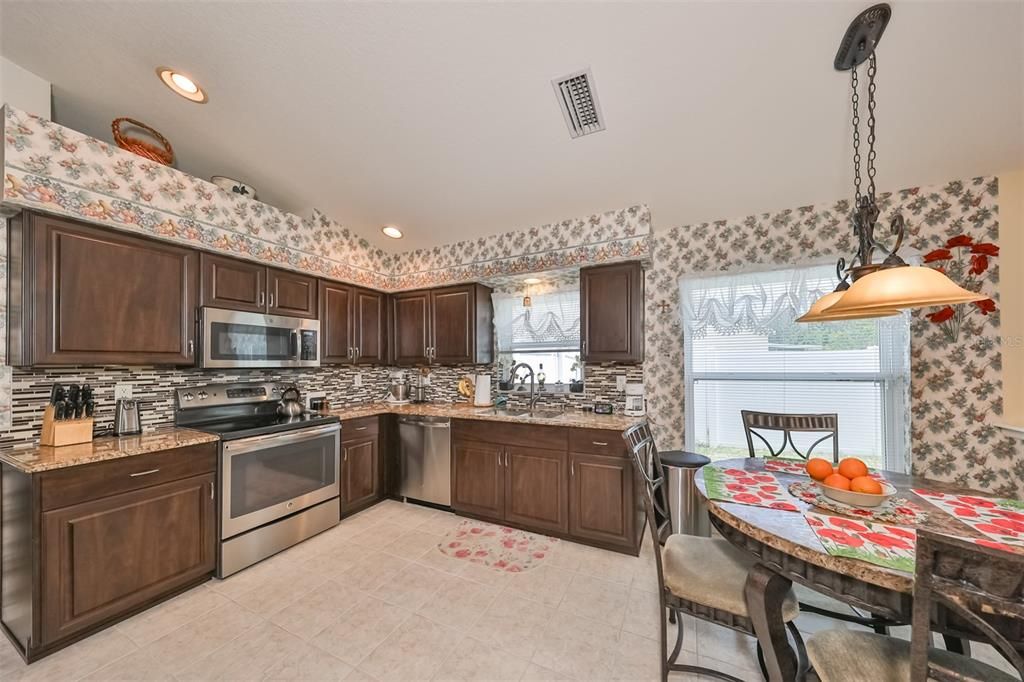 Active With Contract: $448,900 (4 beds, 2 baths, 1956 Square Feet)