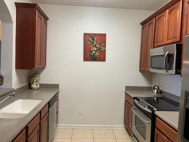 For Rent: $2,300 (3 beds, 2 baths, 1447 Square Feet)