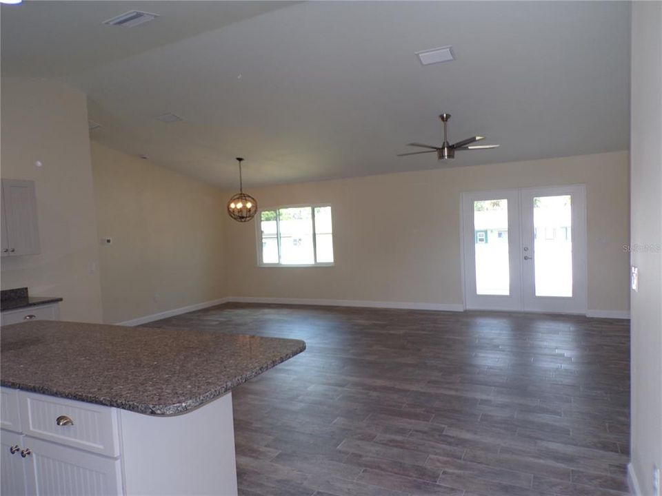Active With Contract: $2,400 (3 beds, 2 baths, 1502 Square Feet)