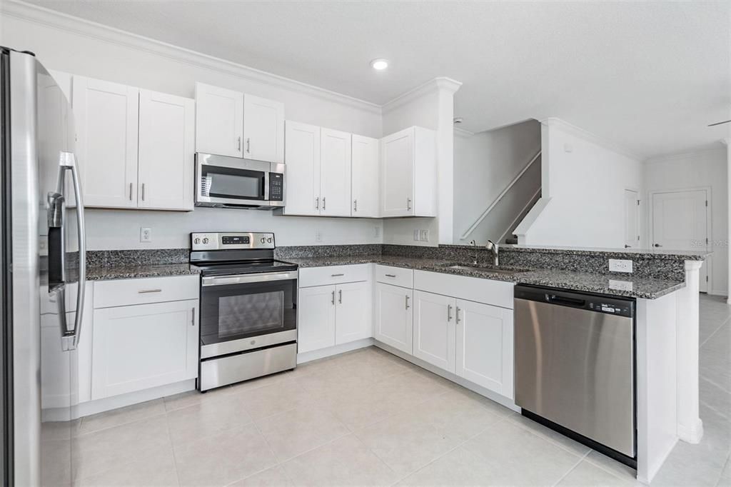 For Rent: $2,200 (2 beds, 2 baths, 1541 Square Feet)
