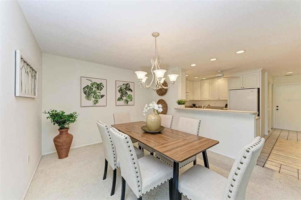 Recently Sold: $425,000 (2 beds, 2 baths, 1794 Square Feet)