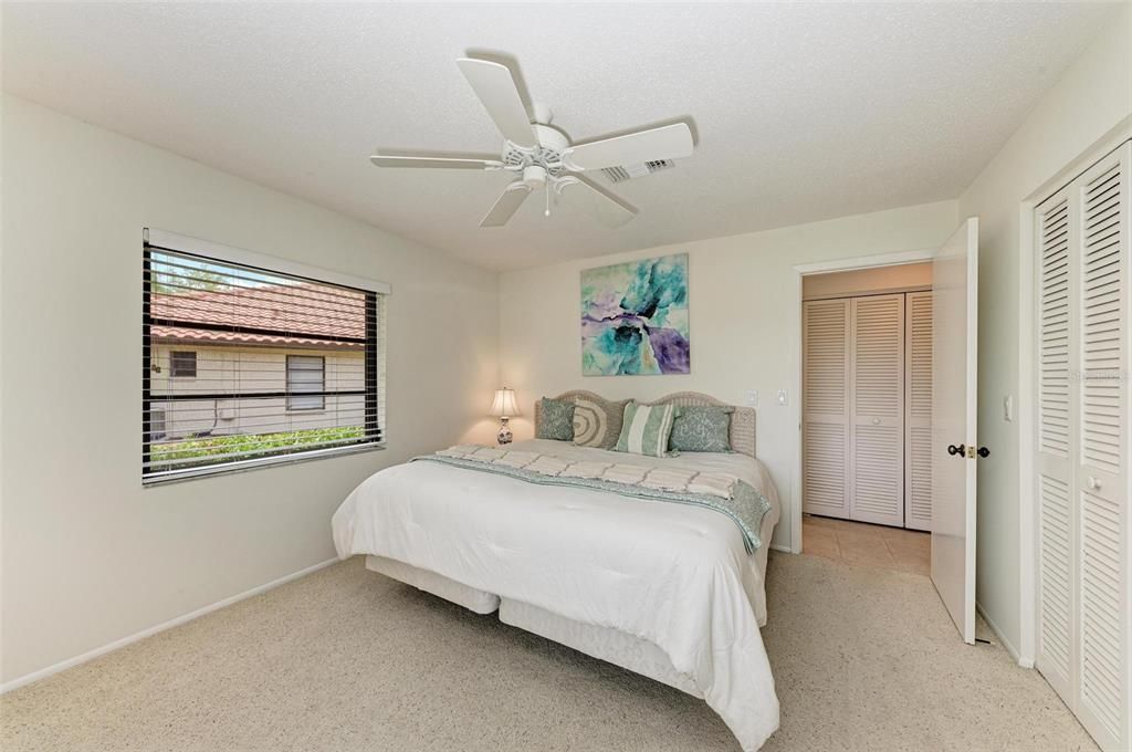 Recently Sold: $425,000 (2 beds, 2 baths, 1794 Square Feet)