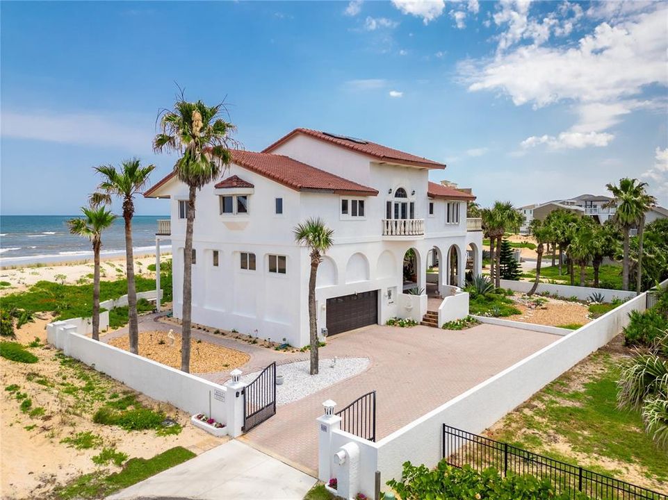 For Sale: $2,250,000 (4 beds, 3 baths, 4020 Square Feet)