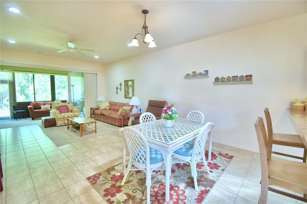 For Sale: $229,000 (2 beds, 2 baths, 1231 Square Feet)