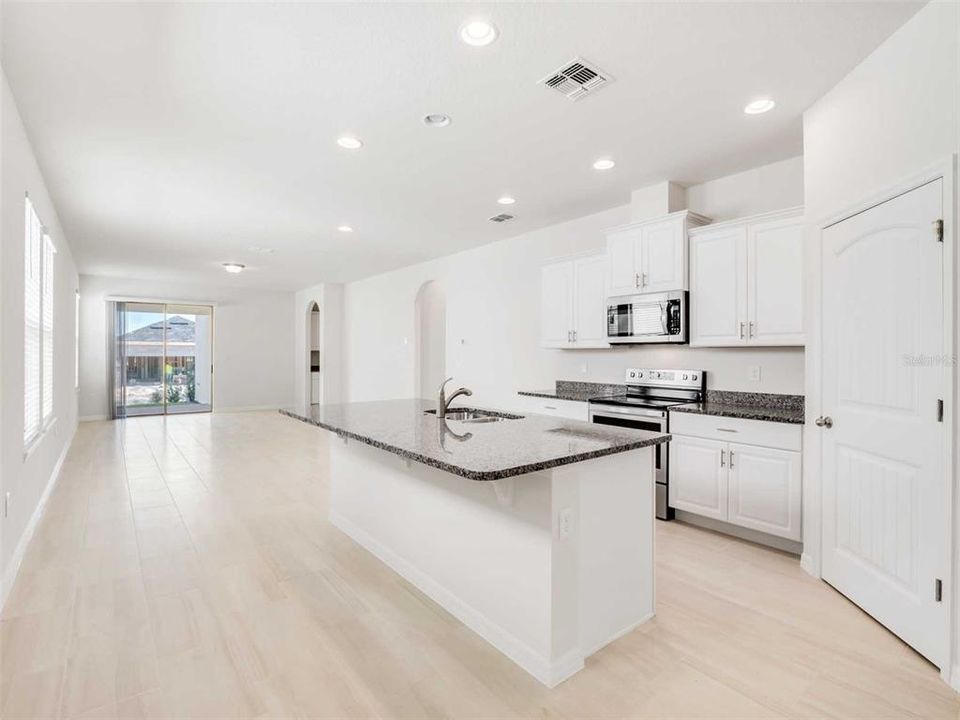 For Sale: $536,490 (3 beds, 2 baths, 1689 Square Feet)