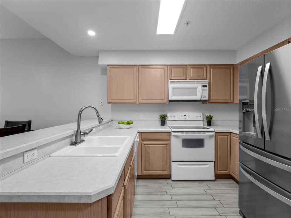 For Sale: $255,000 (2 beds, 2 baths, 1230 Square Feet)