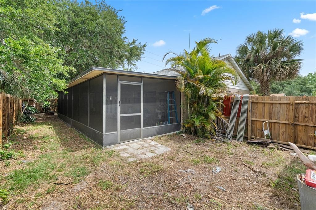 For Sale: $264,000 (2 beds, 2 baths, 1204 Square Feet)