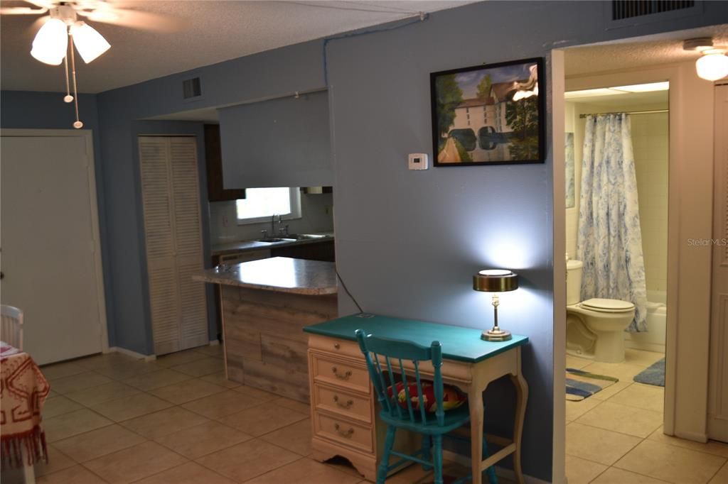 Recently Sold: $138,000 (1 beds, 1 baths, 669 Square Feet)