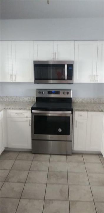 For Rent: $2,250 (2 beds, 2 baths, 1200 Square Feet)