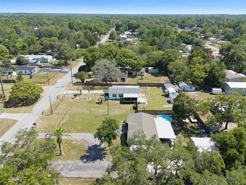 Active With Contract: $319,900 (3 beds, 2 baths, 1296 Square Feet)