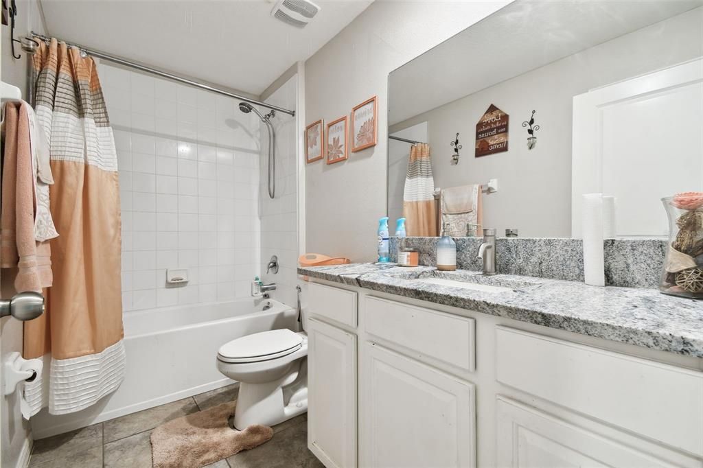For Sale: $340,000 (4 beds, 2 baths, 1918 Square Feet)