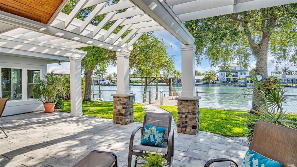 For Sale: $2,900,000 (4 beds, 4 baths, 4172 Square Feet)