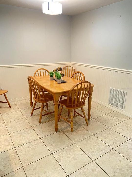 Dining area with chair rail