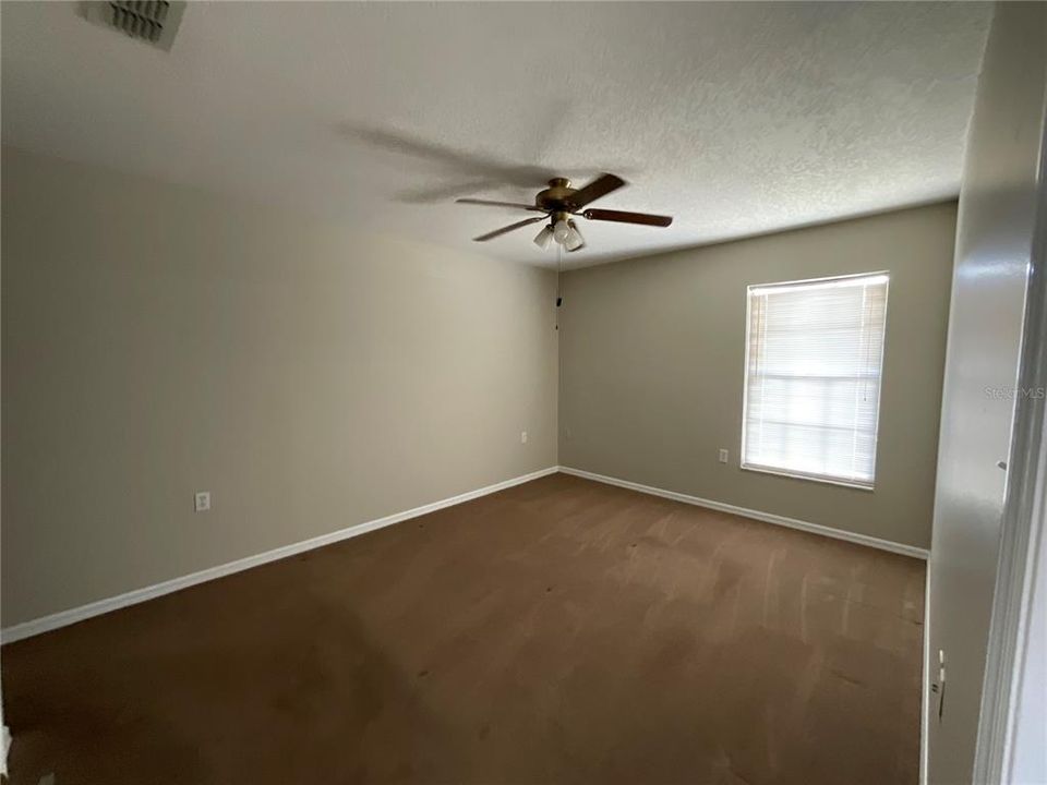 For Sale: $195,500 (2 beds, 2 baths, 872 Square Feet)