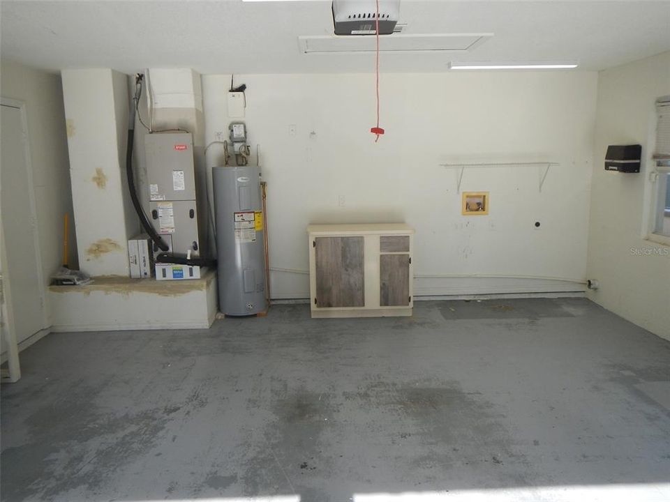 2 car garage with washer and dryer hookup.