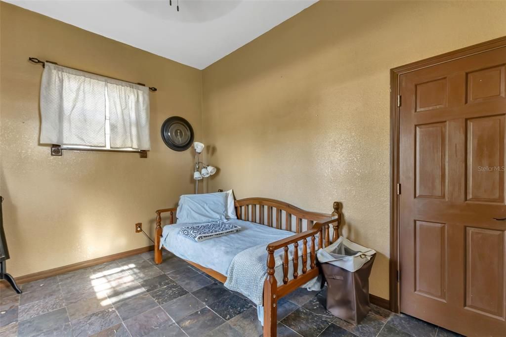 For Sale: $555,000 (4 beds, 2 baths, 1957 Square Feet)