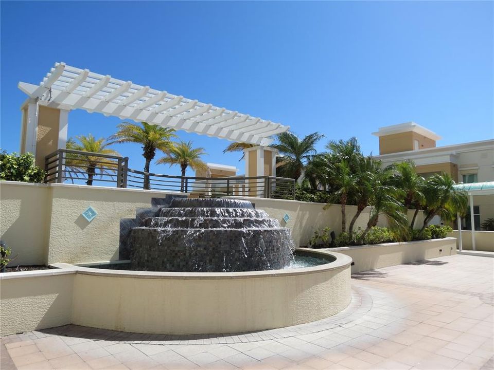 Pool Deck with fountain