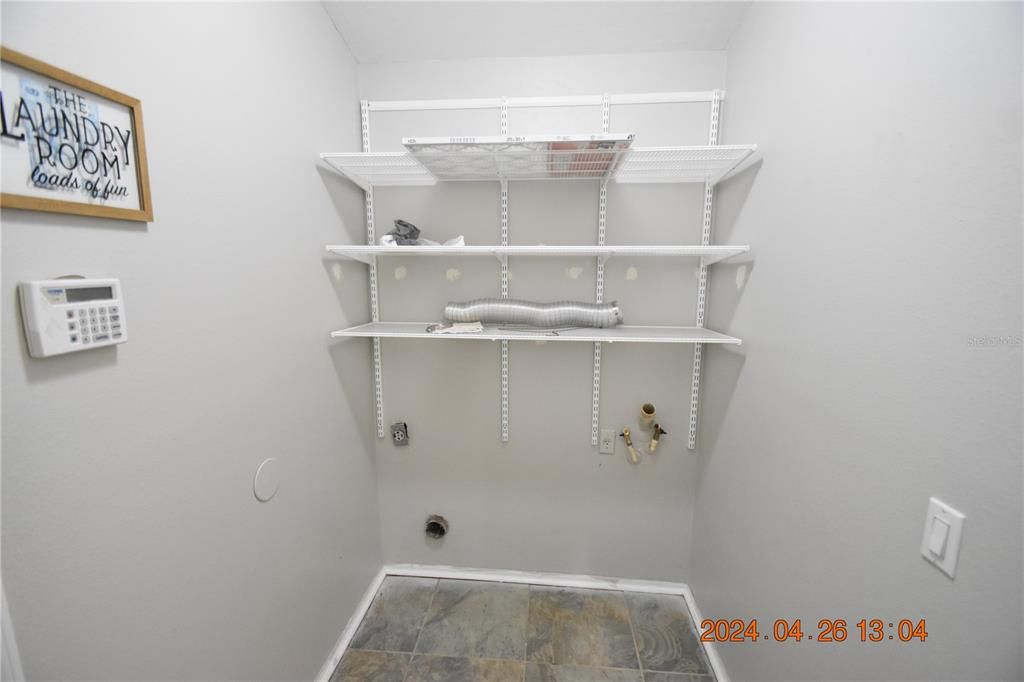 Недавно арендовано: $2,395 (4 спален, 2 ванн, 1852 Квадратных фут)
