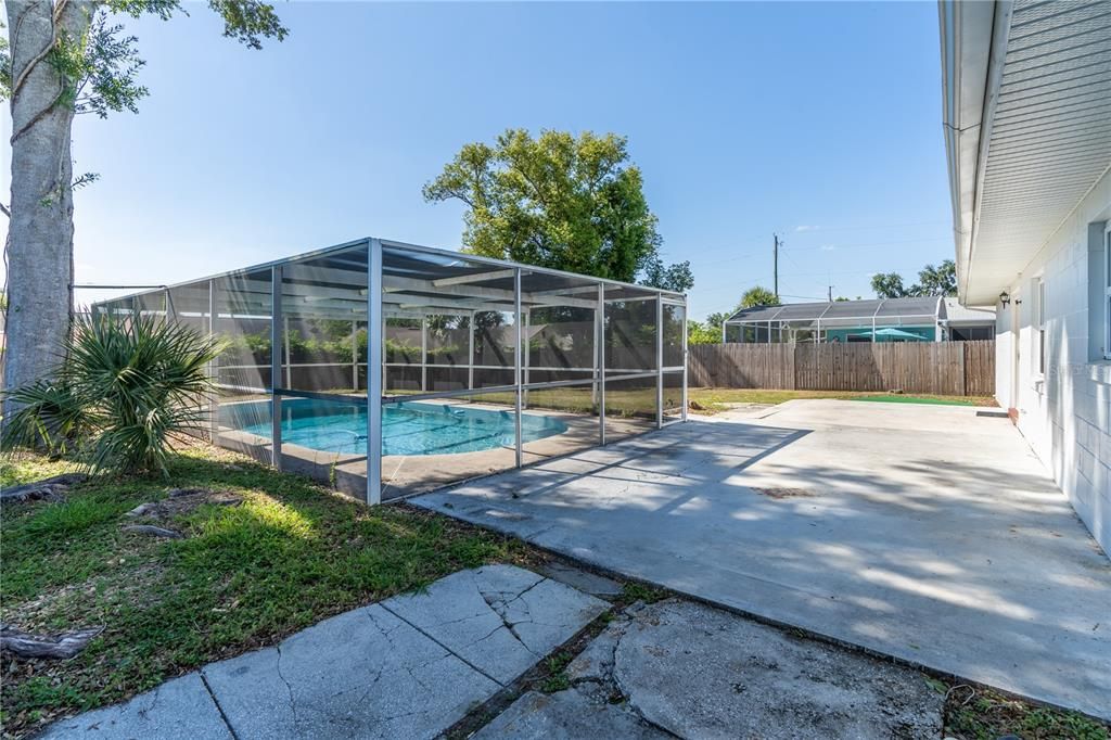 For Sale: $365,000 (4 beds, 2 baths, 1534 Square Feet)