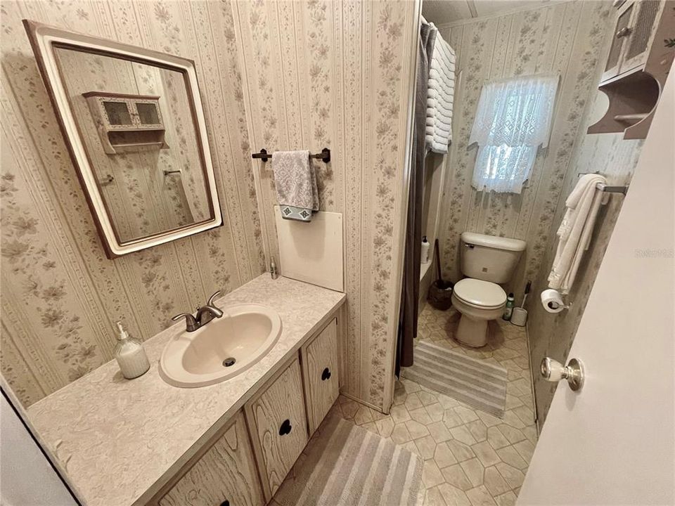 待售: $263,000 (2 贝兹, 2 浴室, 1464 平方英尺)