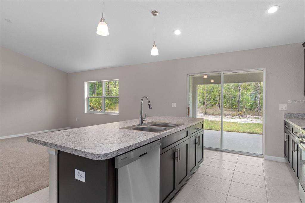 Active With Contract: $359,900 (3 beds, 2 baths, 1965 Square Feet)