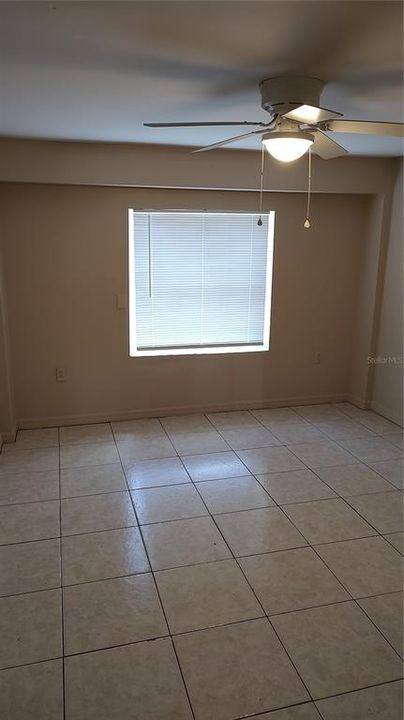 Active With Contract: $1,700 (3 beds, 2 baths, 1687 Square Feet)