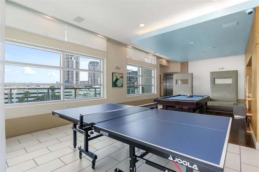 Active With Contract: $2,999 (2 beds, 2 baths, 1134 Square Feet)