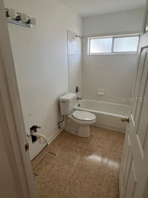 For Sale: $220,000 (2 beds, 2 baths, 1727 Square Feet)