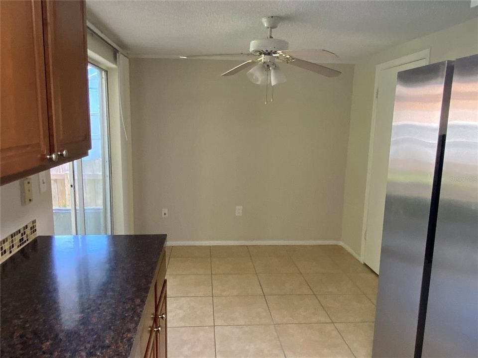 Active With Contract: $219,900 (2 beds, 2 baths, 1326 Square Feet)