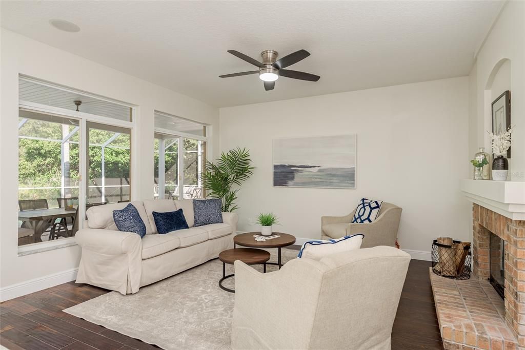 Active With Contract: $799,900 (4 beds, 2 baths, 2945 Square Feet)