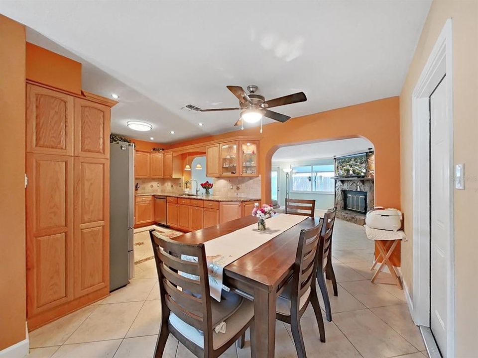 For Sale: $499,000 (4 beds, 2 baths, 1665 Square Feet)