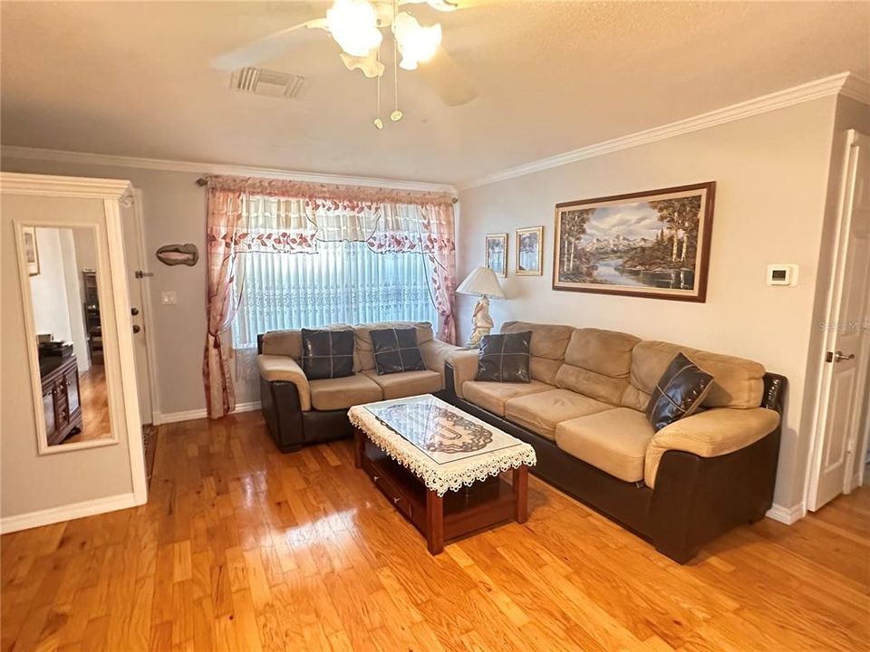 For Sale: $419,500 (2 beds, 2 baths, 1650 Square Feet)