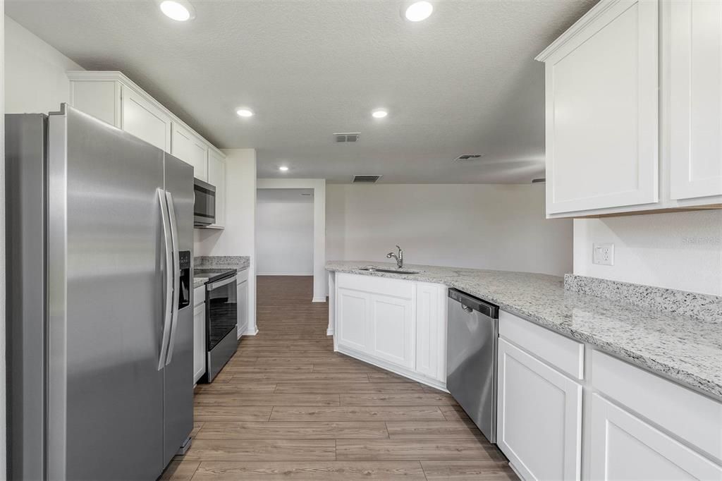 Active With Contract: $359,900 (3 beds, 2 baths, 1540 Square Feet)