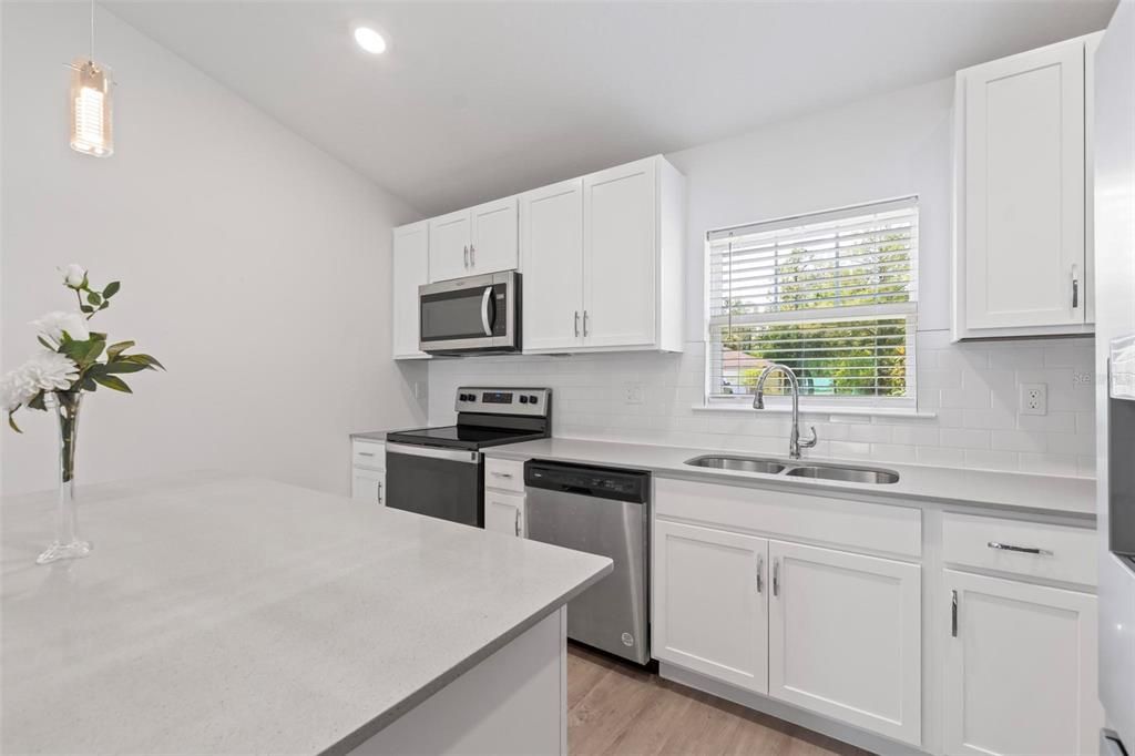 For Sale: $349,900 (3 beds, 2 baths, 1500 Square Feet)