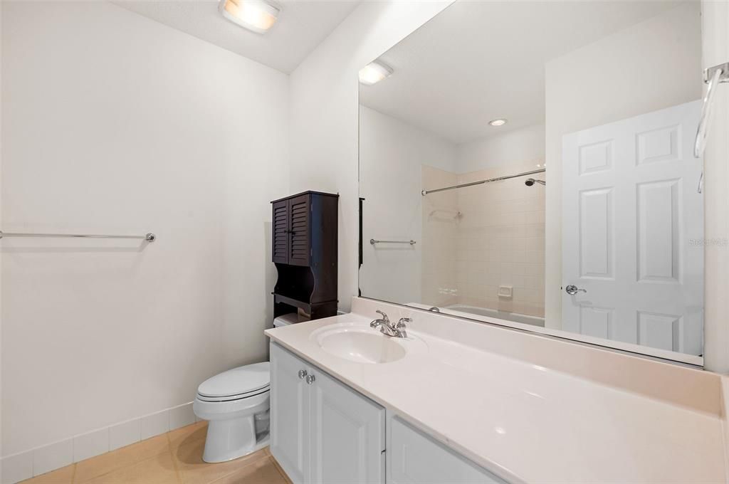最近租的: $2,700 (3 贝兹, 2 浴室, 1672 平方英尺)