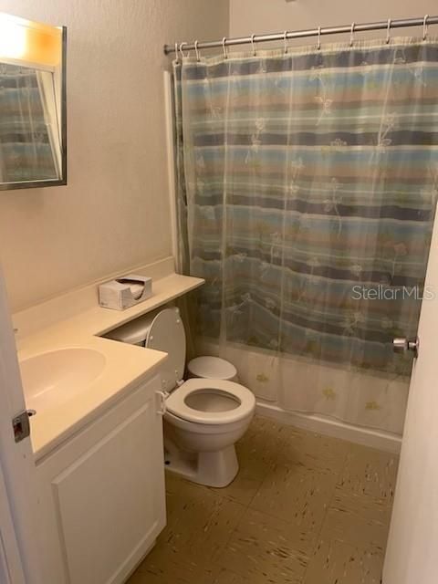 Active With Contract: $84,900 (1 beds, 1 baths, 648 Square Feet)