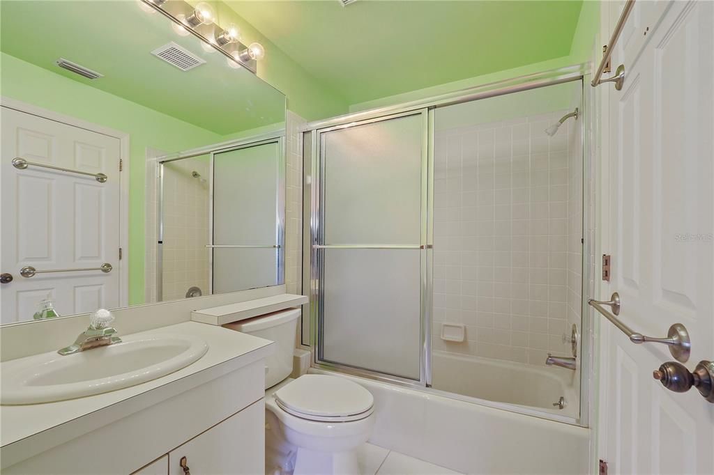 待售: $389,900 (2 贝兹, 2 浴室, 1775 平方英尺)