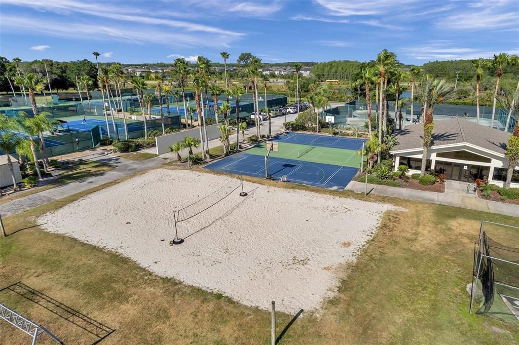 LAKESIDE TENNIS COURTS AND AMENITIES