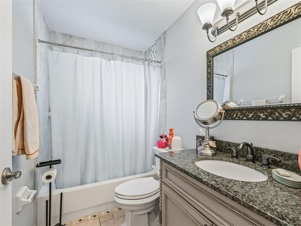 待售: $400,000 (3 贝兹, 2 浴室, 1941 平方英尺)