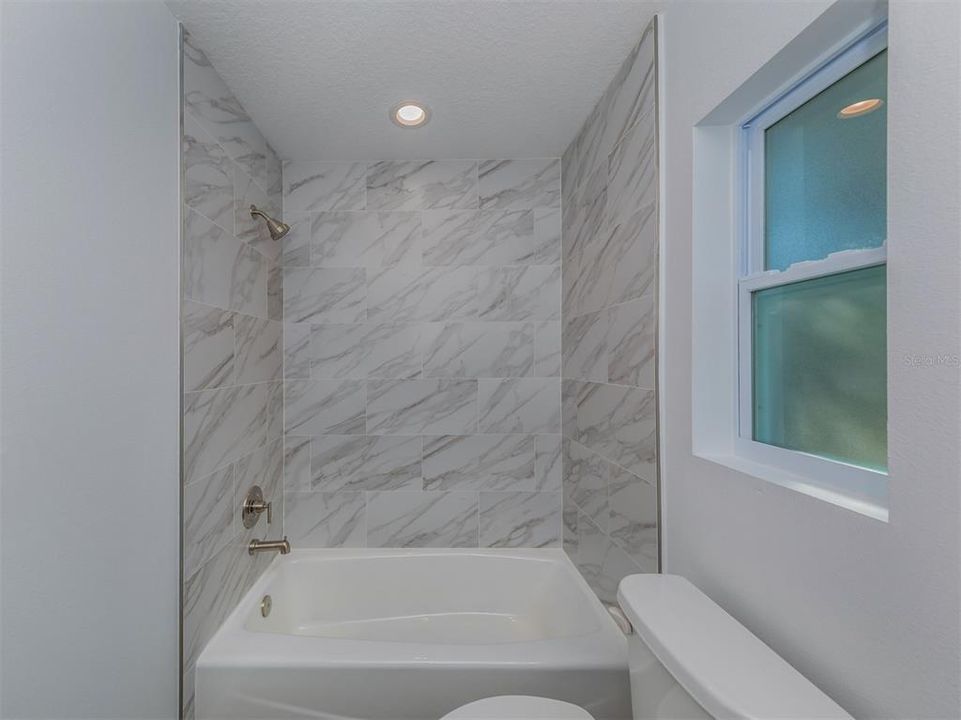 Недавно арендовано: $2,000 (2 спален, 2 ванн, 901 Квадратных фут)