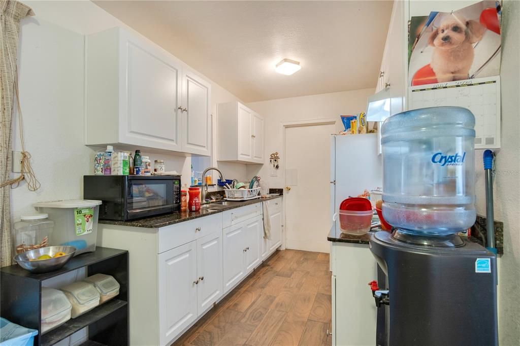 For Sale: $279,000 (3 beds, 1 baths, 1104 Square Feet)