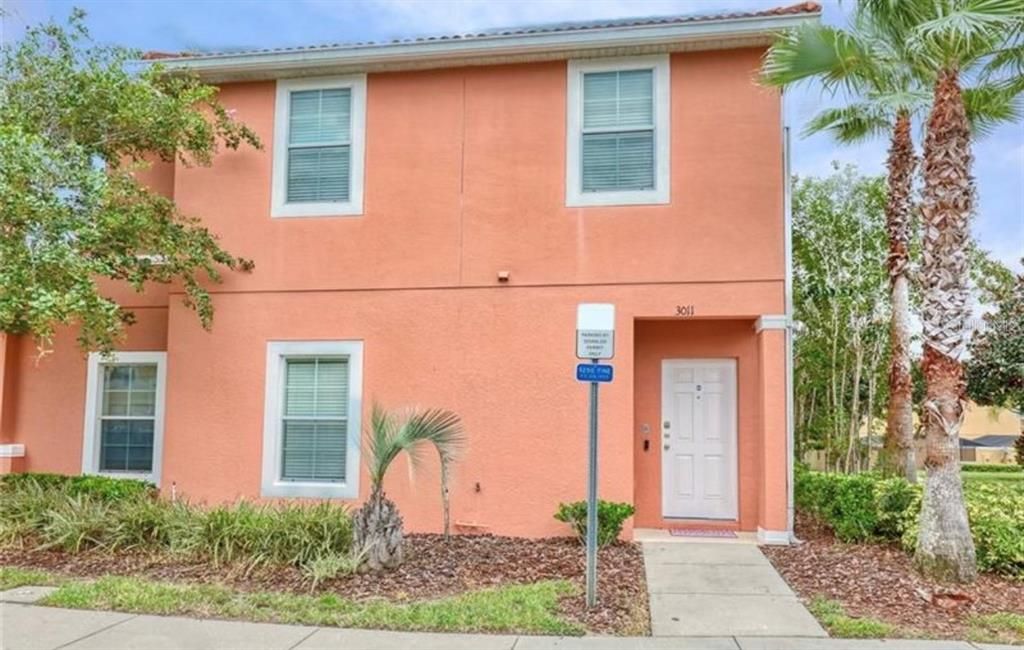 For Rent: $2,500 (3 beds, 2 baths, 1470 Square Feet)