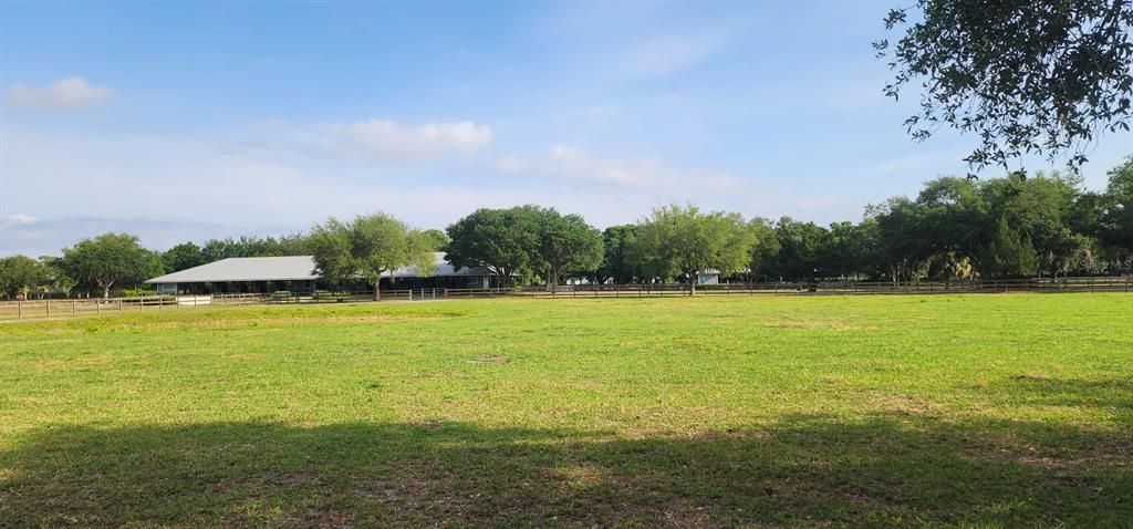 Active With Contract: $2,350,000 (3 beds, 3 baths, 1050 Square Feet)